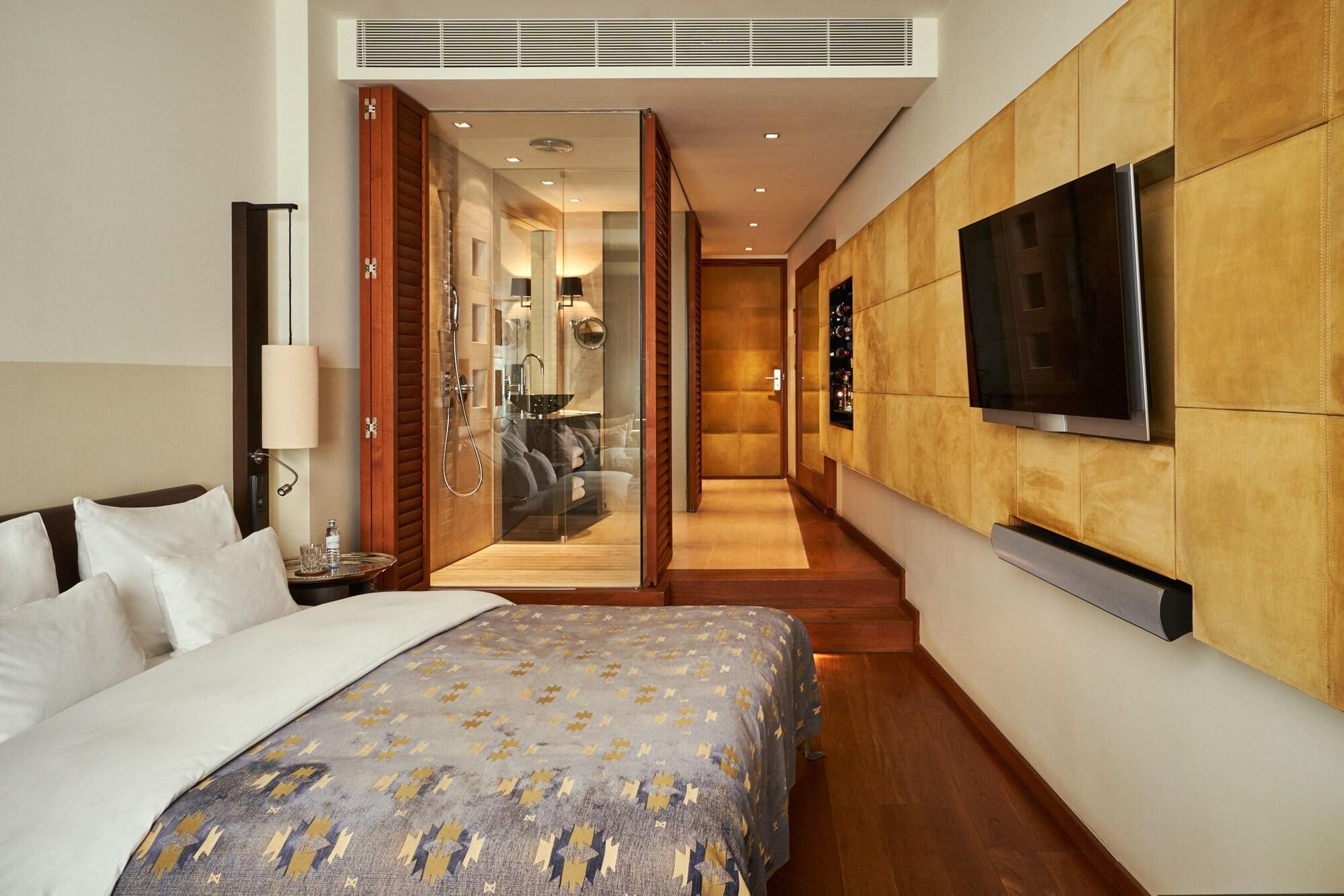 Do&Co Hotel Wien Exteriör bild A room at the Mandarin Oriental, Munich