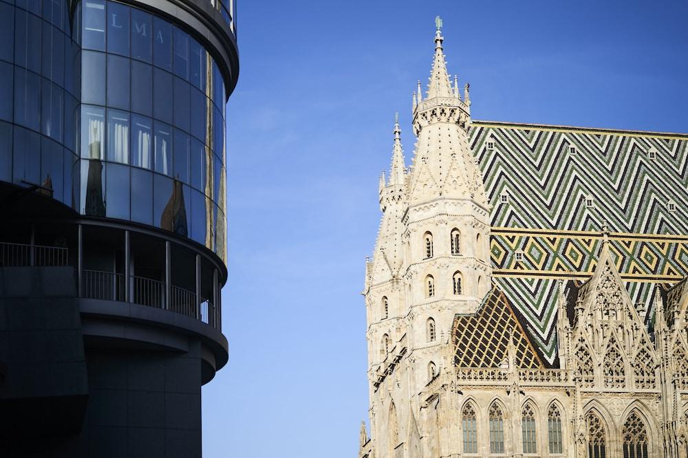 Do&Co Hotel Wien Exteriör bild The West End of Vienna